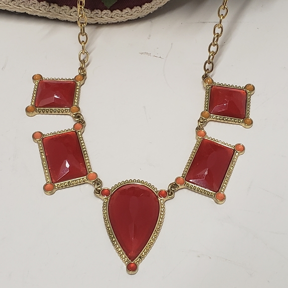 Stunning Ruby Red Tear Drop & Square Gold Statement Necklace - Picture 5 of 8